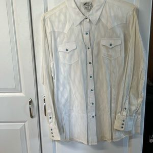 Ladies white Ariat long, sleeved shirt, XXL/TTG. Nice